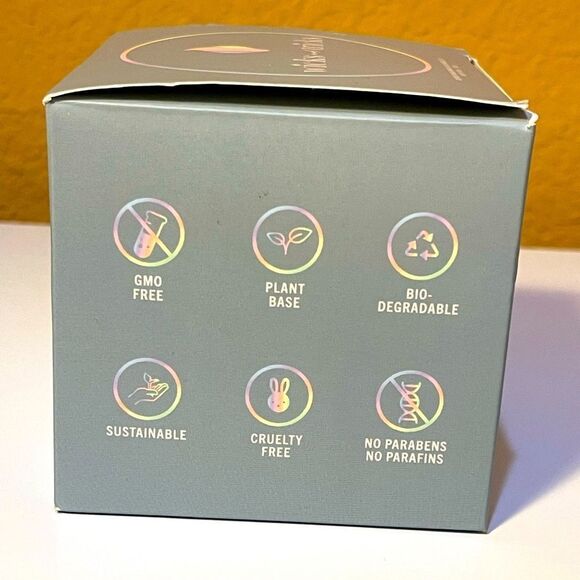 Wicks & tricks Great…full Scented Soy Candle in 10 oz Glass w/ Box Eco-friendly - Picture 5 of 7